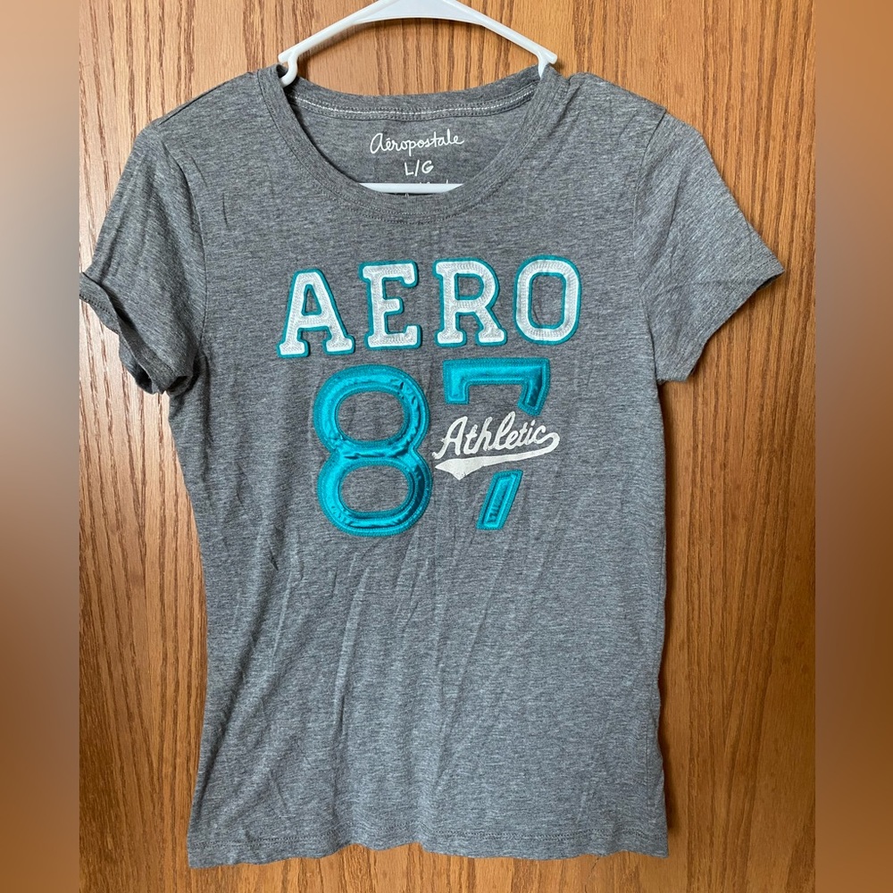 Large Aeropostale T-shirt